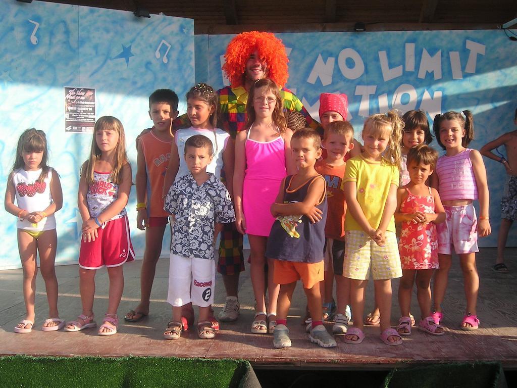 מרינה די ביבונה Camping Free Beach מראה חיצוני תמונה
